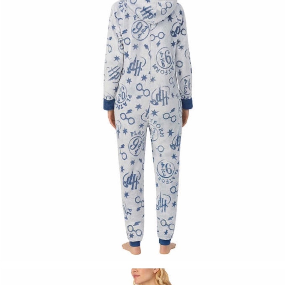 Harry Potter - Brand New- No Tags one piece adult, women's pajama with a hood.